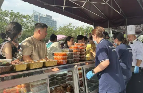 郑州酒店外摆餐饮走红